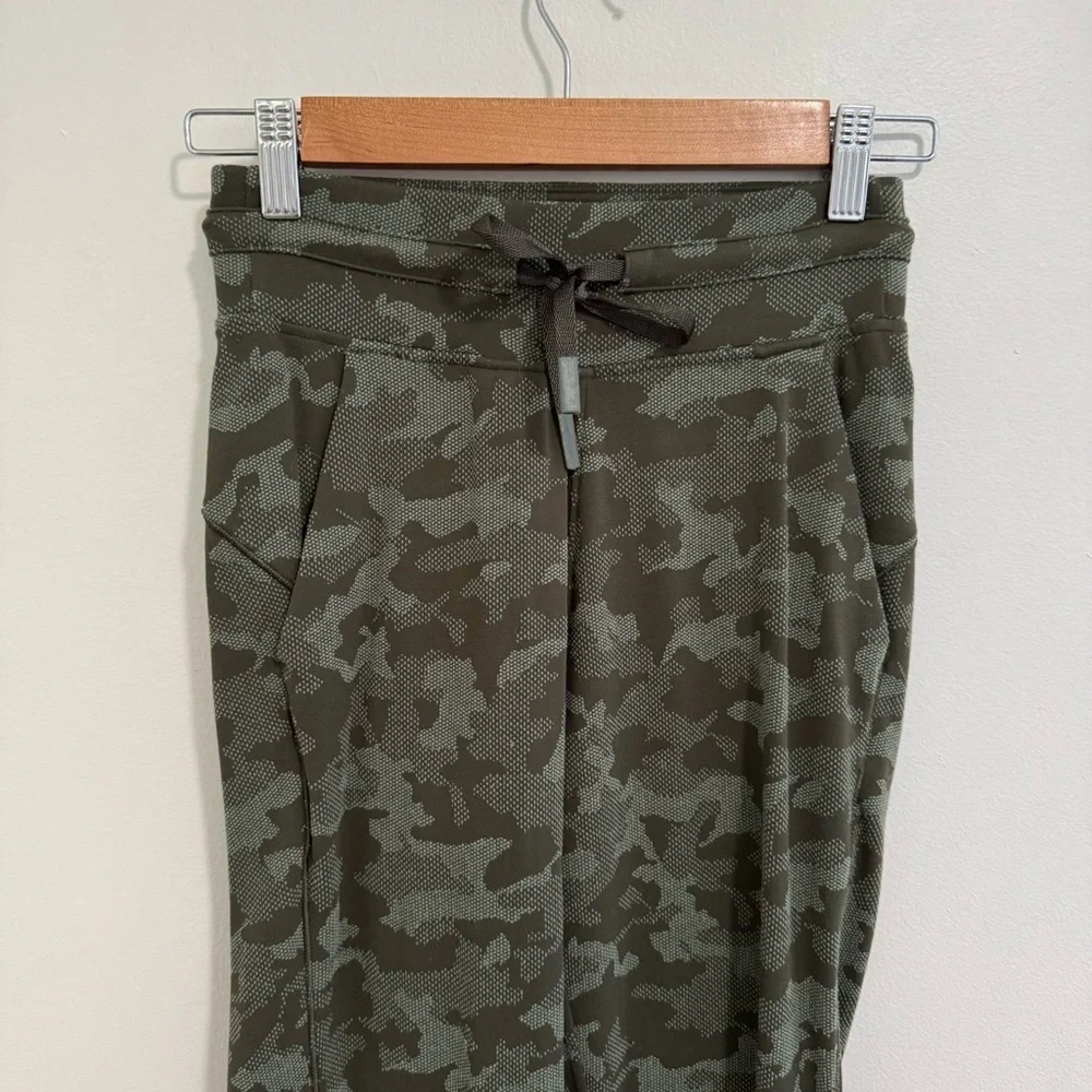 Lululemon Ready to Rulu Jogger in Camo Dark Olive